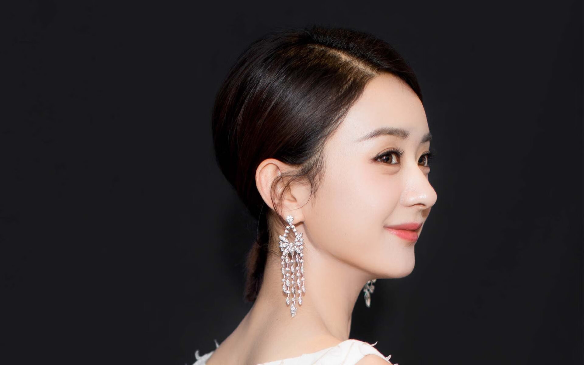 爱游戏官方网站-中国足球联赛球迷互动平台持续优化升级，中国足球队官网商城