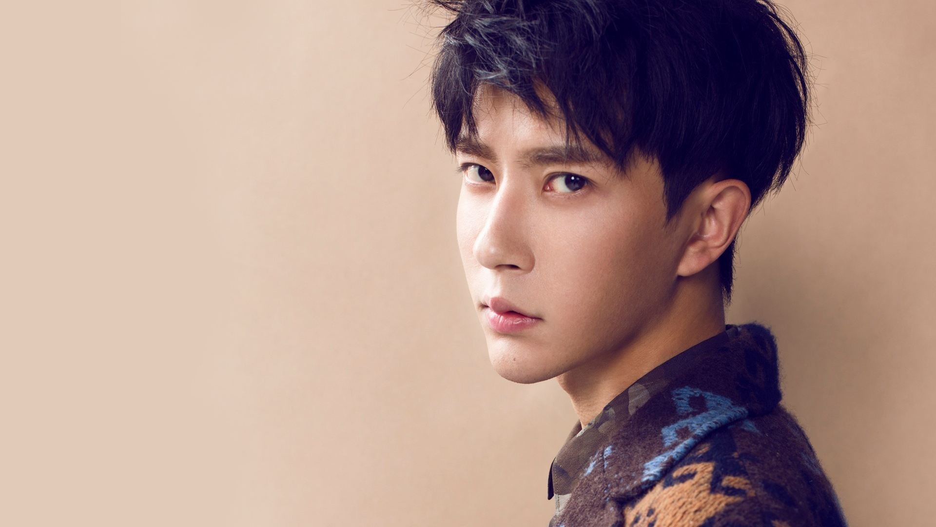 爱游戏体育官方网站-场边加装高清摄像头采集战术数据提供精准比赛复盘素材