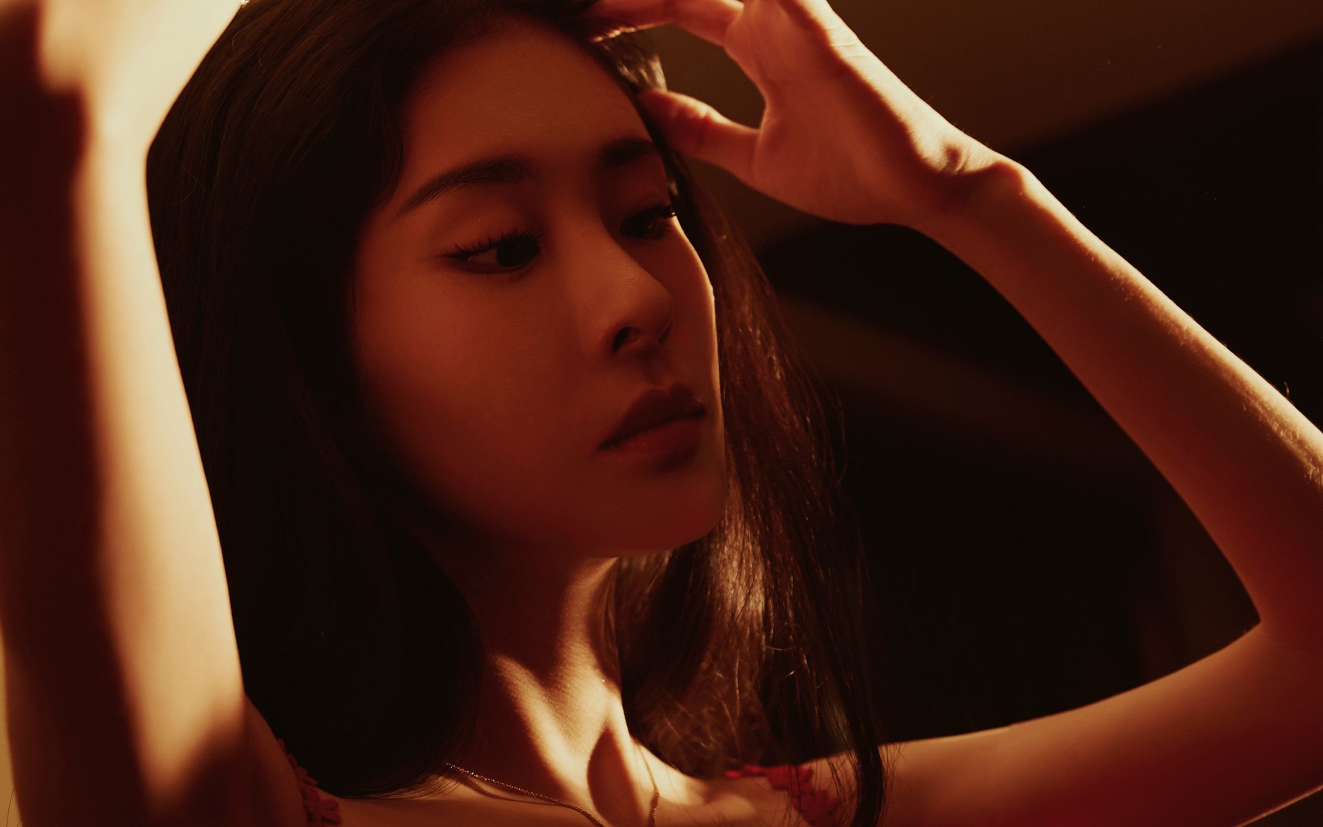 朱婷比赛结束后主动与对手拥抱致意,朱婷等人